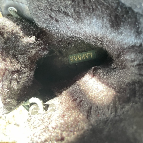 Ralph Lauren Rugged Black Fur-Lined Boots - Picture 8 of 14